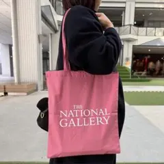 【新品】THE NATIONAL GALLERY トートバッグ　ピンクのサムネイル