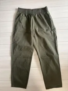 GU オリーブ カジュアルパンツ