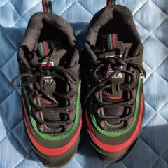 FILA スニーカー ブラック レッド グリーン美品のサムネイル