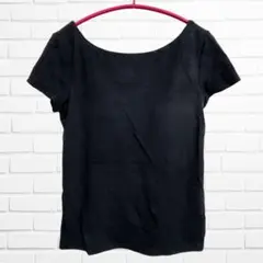 ユニクロ カップ付き Tシャツ ボートネック 半袖 黒 M エアリズム