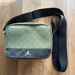 ジョーダン モノグラム ミニ メッセンジャーバッグのサムネイル