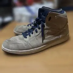 AIR JORDAN 1 RETRO ベージュ