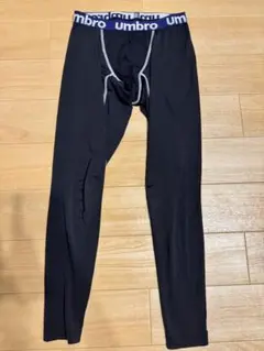 ［美品］umbro インナータイツ/スポーツタイツ Mサイズ(黒)