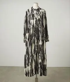 【新品未使用】NAO アソート柄ティアードワンピース