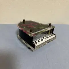 Item thumbnail for item 0dfe8ed1-ccd3-4e0a-9b61-ca4c09f8022f