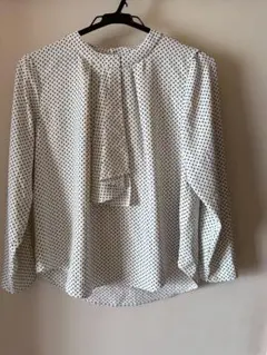 オリヒカ　ブラウス