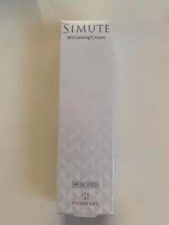 シミュートのサムネイル