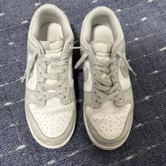 Nike スニーカー ホワイト グレー