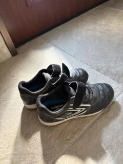 サッカーシューズ　アンブロ　19センチ