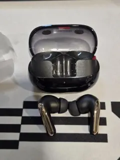 Item thumbnail for item d5743055-f653-4888-8b80-3ca1665a22d6