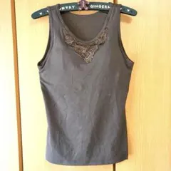 ⭐️試着のみ⭐️パワーネット付き・ブラトップ・刺繍タンクトップ・カーキ・補正インナーのサムネイル
