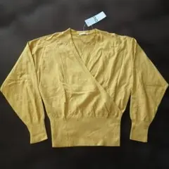 【新品未使用】GU オーバーラップセーター 長袖 イエロー系 Sサイズ