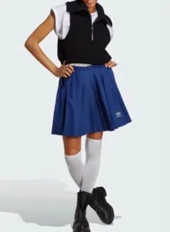 adidas ネイビー プリーツスカート 未使用 タグ付き ミニスカート