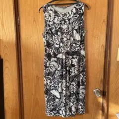 LAURA ASHLEY フラワープリント ノースリーブワンピース