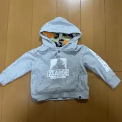 XLARGE LITTLE ONE フード付きトレーナー