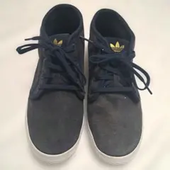 adidas　スニーカー　23cm