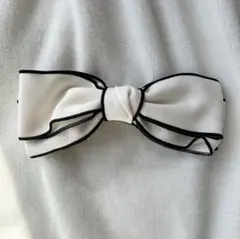 リボン　バレッタ　ヘアアクセサリー
