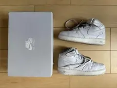 Nike エアフォース 1 ‘07 MID