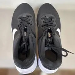 Item thumbnail for item e16ad2b0-87af-4bea-9339-f4000b66aefa