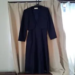 ネイビー ワンピーススーツ クロップドジャケット