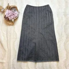 美品【ユナイテッドアローズ】タイトスカート　Mサイズ 　濃いグレーのサムネイル