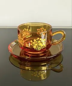 レトロポップ　アンバーガラス　花柄ヴィンテージ マグ　カップ&ソーサー　アデリア