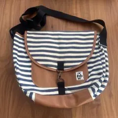 ストライプ柄ショルダーバッグ
