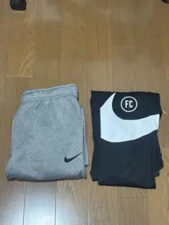 NIKE トレーニングパンツ2着　黒•グレー