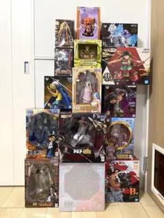 【メルカリ最安】ワンピース　フィギュア　15点まとめ売り メルカリ最安】ワンピース フィギュア 15点まとめ売り - メルカリ