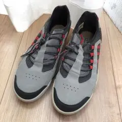 ナイキ　NIKE メッシュシューズ　28.0cm スニーカー グレー レッド