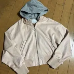 ベルシュカ　Bershkaアウター　羽織りジャンパーのサムネイル