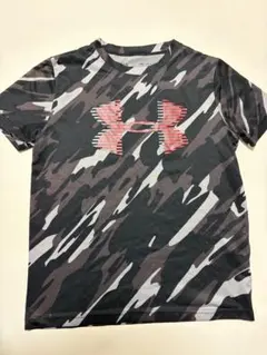 UNDER ARMOUR Tシャツ 140