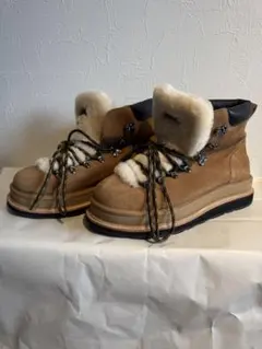 【新品未使用】UGG×sacai ファー付きハイカットブーツ 28cm