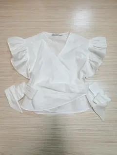 Guess ホワイト フリル袖 ラップシャツ S