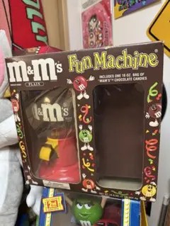 希少】M&M's スロットマシン型お菓子ディスペンサー - メルカリ