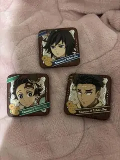 鬼滅の刃 ufotable バレンタイン ギフト風缶バッジ 義勇 炭治郎 - メルカリ