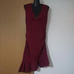 ワンピース　膝丈より少しロング　エレガント　細見え