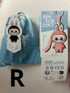ラブブ THE MONSTER PIN FOR LOVE イニシャルR