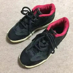 Item thumbnail for item a7190bd8-8cf1-4f73-856e-102b7fa186fb