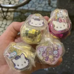 ハローキティミラーボール付きキーホルダー