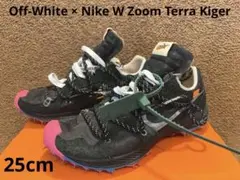 Off-White × Nike W Zoom Terra Kiger 5のサムネイル