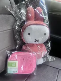 タイトーくじ　ミッフィー　A賞　特大サイズぬいぐるみ　お花柄のお洋服　ポーチ付き
