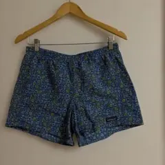 patagonia 花柄ショートパンツ