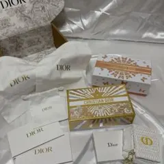 Dior ギフトボックス+ミラー＋巾着セットのサムネイル