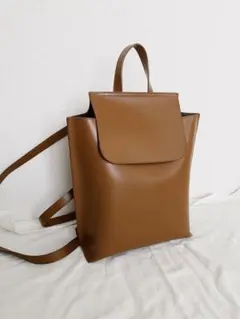 【極美品】YAHKI レザー　リュック　キャメルのサムネイル