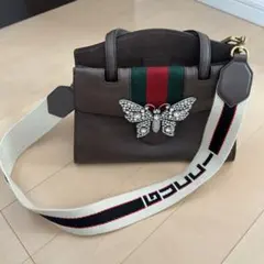 希少　グッチ　GUCCIバッグ　トーテムバタフライビジュー　ハンドバッグブラウン