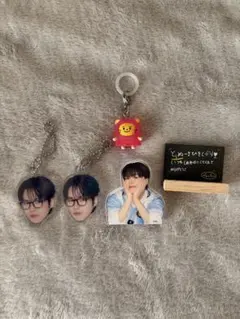 ジェヒョク treasure キーホルダー等