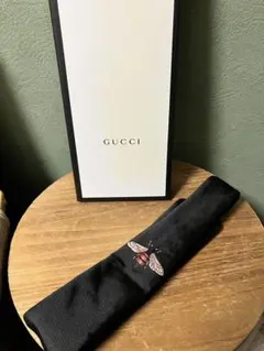 美品　GUCCI グッチ　ネクタイ　黒　ソリッド　bee刺繍　GG柄　蜂