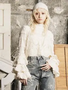 長袖 タートルネック フリルスリーブ レースカットソー　ホワイト