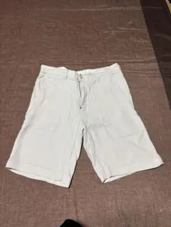 グローバルワーク　ホワイトショートパンツ バックポケット付き